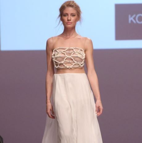 Spring your hair: Η Ευαγγελία Αραβανή έκανε το πιο ανοιξιάτικο χτένισμα!