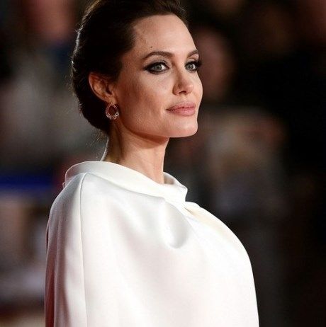 Το αδυνατισμένο κορμί της Angelina Jolie είναι και πάλι στο στόχαστρο: Μάθε γιατί!