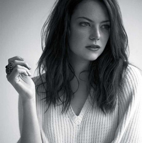 Emma Stone: Άλλαξε τα μαλλιά της για τρίτη φορά μέσα σε ένα μήνα!