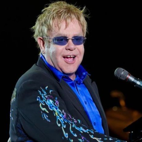 Αυτός είναι ο λόγος που ο Elton John φοράει πάντα τα γυαλιά του (photo)