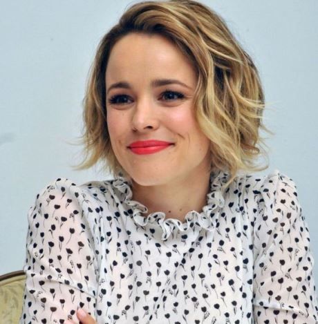 Λίγο πριν τα Oscars, η Rachel McAdams έγινε κατάξανθη!
