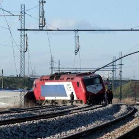 Εκτροχιασμός τρένου με 120 επιβάτες στη Φθιώτιδα