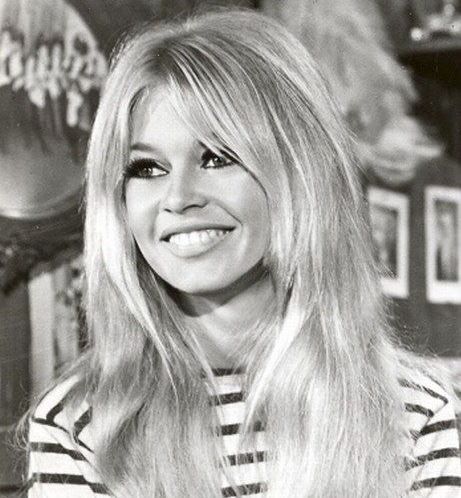 Brigitte Bardot: Πώς θα πετύχετε το πιο «αθώα» αισθησιακό χτένισμα της ιστορίας (+βιντεο)