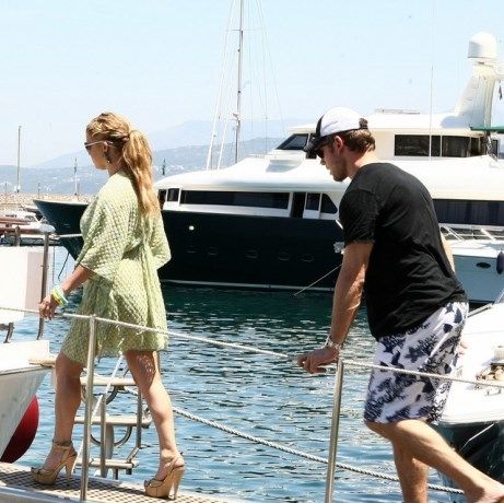 Σύζυγος πασίγνωστης star ξεσπά: «Ή πας για αποτοξίνωση ή σου παίρνω τα παιδιά!»