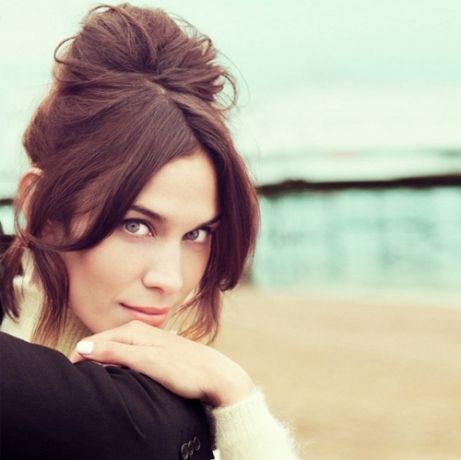 Η Alexa Chung μιλάει «σκληρά» για τον εαυτό της και λέει αυτό που δεν περιμέναμε ποτέ