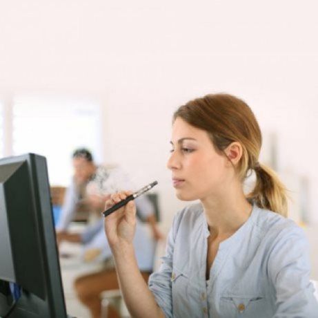 «Έρευνα-μαϊμού» καλλιεργεί τον πανικό στους ατμιστές!