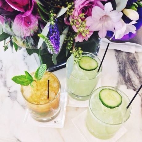 #WeekendMood: 2 απίστευτες δροσιστικές συνταγές για cocktails από τα χεράκια σου