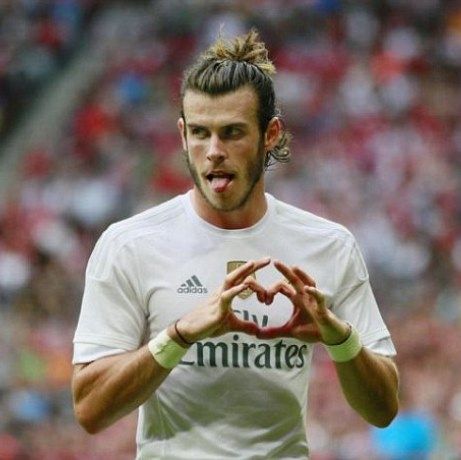 Είναι πλέον επίσημο! Ο Gareth Bale ανακοίνωσε, πως αρραβωνιάζεται την αγαπημένη του