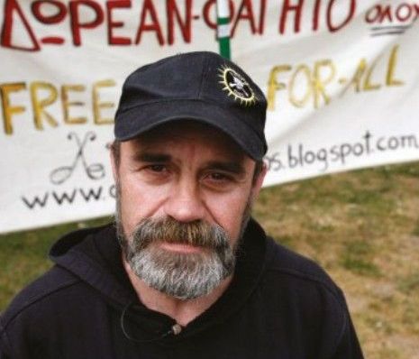 Κώστας Πολυχρονόπουλος. Συνέντευξη με τον άνεργο που ταΐζει 3.000 συνανθρώπους μας