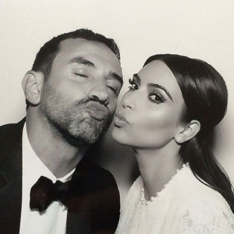 Kim Kardashian: Μάθετε όλα τα μυστικά του νυφικού μακιγιάζ της!