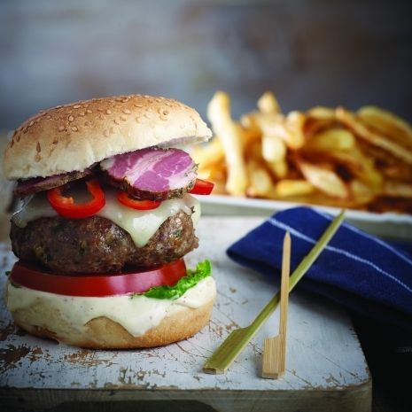 Το Παγκόσμιο Κύπελλο «σηκώνει» burgers! Και έχουμε την τέλεια συνταγή!