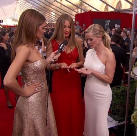 Mani camera at SAG Awards 2015 : Ποιες stars τόλμησαν να δείξουν τα mani τους ;