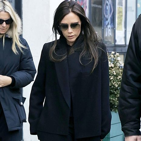 Victoria Beckham: Ο δερματολόγος της αποκαλύπτει πώς κρατάει νεανικό το πρόσωπό της!