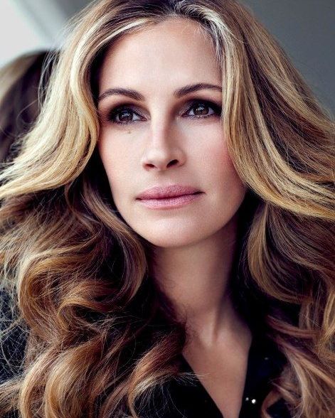 Julia Roberts: «Οι νέοι σταρ πάνε από την κορυφή στην αποτοξίνωση»