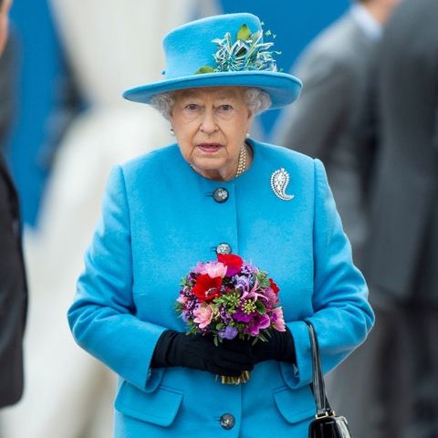 Royal Style: Tα πιο κομψά μονόχρωμα looks της Βασίλισσας Ελισάβετ