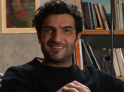 Άγριες Μέλισσες: Το Twitter αποθέωσε τον Νίκο Κουρή και η Ναταλία Γερμανού έκανε το πιο επικό σχόλιο