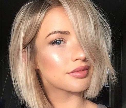 Τα highlighter είναι τάση και έχουν γεμίσει τα καταστήματα καλλυντικών! Δες τι να αγοράσεις