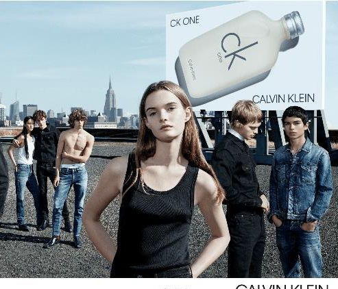 Ο οίκος Calvin Klein παρουσιάζει τη νέα παγκόσμια καμπάνια του αρώματος CK ONE