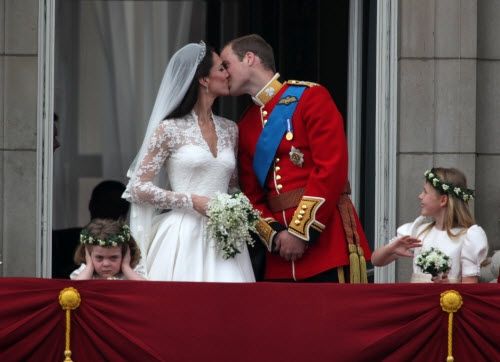 Κάθε κατεργάρης στον πάγκο του για το Buckingham