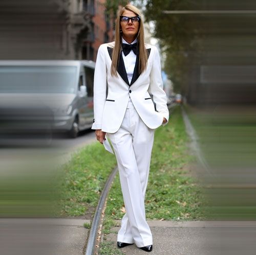Anna Dello Russo: extravaganza με ανδρόγυνο αέρα στο Μιλάνο