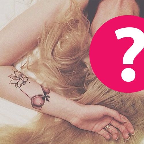 Τρελάθηκε; Ποια star χτύπησε tattoo στο χέρι της ένα… σουτιέν;