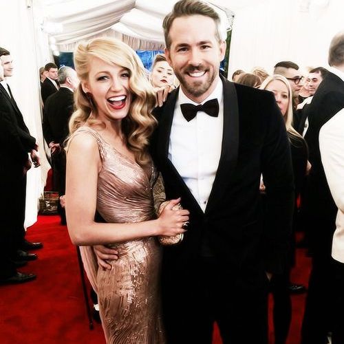 Επιτέλους! Ο Ryan Reynolds και η Blake Lively μας αποκάλυψαν το φύλο του μωρού τους