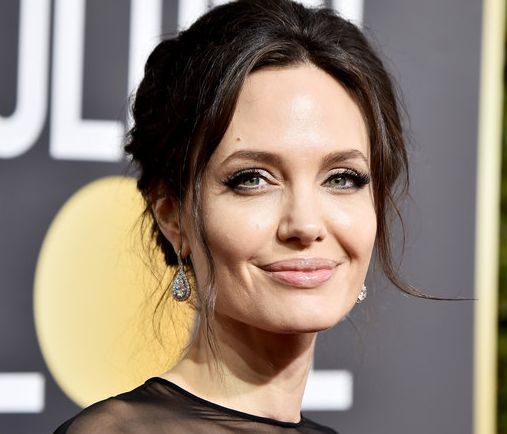 «Παγώσαμε»: Jolie-Aniston μας έδωσαν την πιο αμήχανη στιγμή των Χρυσών Σφαιρών