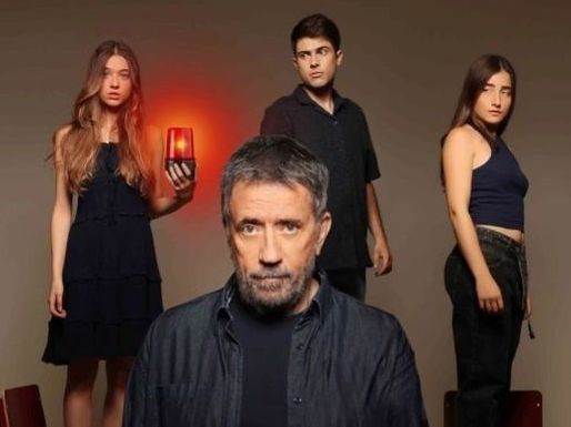 «Μήπως τελικά ο Σπύρος τα έκανε όλα»; Το κοινό έχει υποψίες και αποθέωσε ξανά το «Κάνε ότι κοιμάσαι»