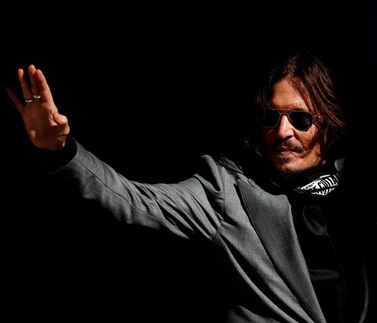 Τέλος για τη δίκη των Depp-Heard: Τι συνέβη και πότε θα βγει η απόφαση; (photos+video)
