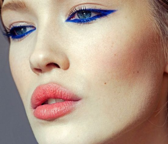 Tα χρωματιστά eyeliner είναι τάση!
