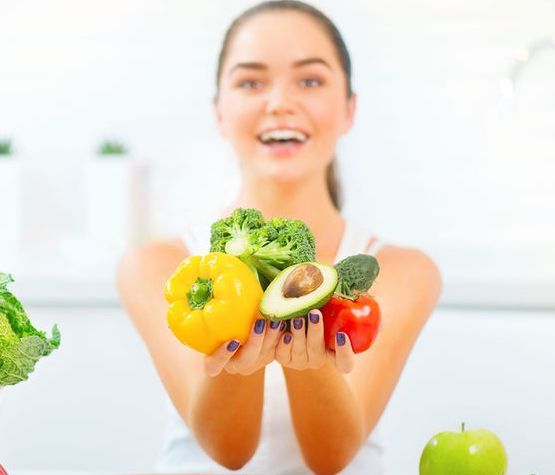 Τρία απλά διατροφικά tips για να νικήσετε τις φλεγμονές