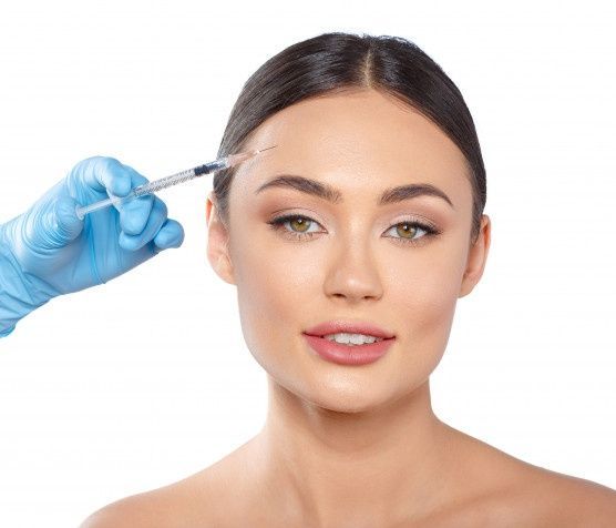 Πόσο «παγώνει» τις εκφράσεις μας το botox; Μπορεί να μας κάνει ανέκφραστες; Ρωτήσαμε και μάθαμε!