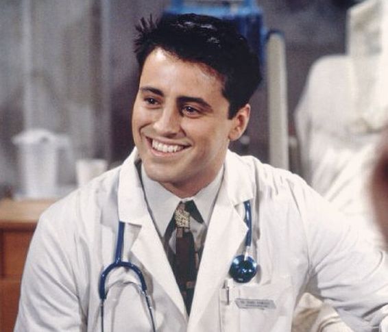 Αγνώριστος είναι σήμερα ο Joey άκα Matt LeBlanc από τα τηλεοπτικά «Φιλαράκια» των 90s