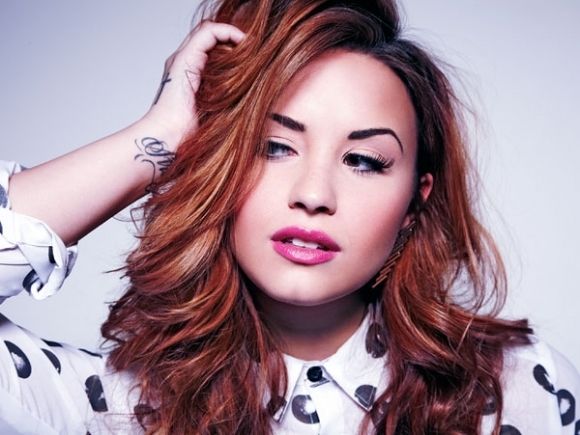 H Demi Lovato βγήκε από την κλινική και αποκαλύπτει