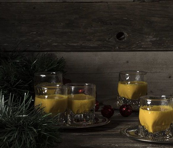 Έχεις δοκιμάσει eggnog με σαφράν από τον Άκη Πετρετζίκη;