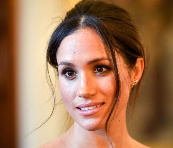Το μυστικό ομορφιάς της Meghan Markle που μπορείς να το κάνεις ανέξοδα στο σπίτι