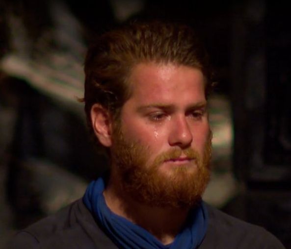 Survivor: Επιβεβαιώθηκαν οι φήμες! Αποχώρησε με κλάματα ο James