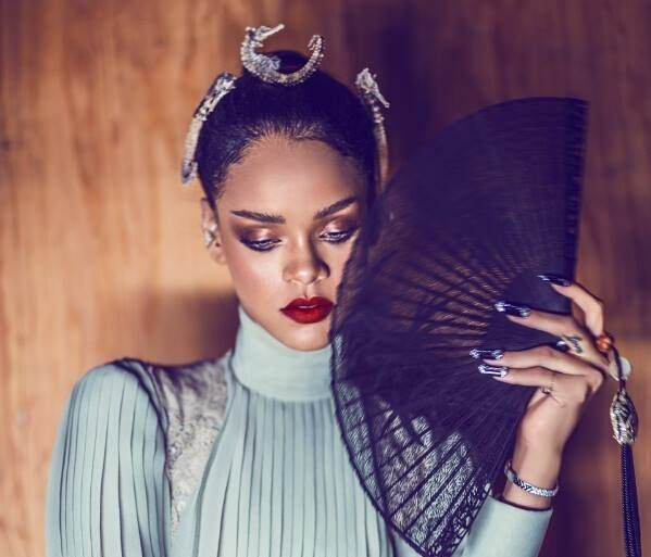 Μήνες μετά την επιβεβαίωση της σχέσης της, η Rihanna σε μία σπάνια εμφάνιση με τον σύντροφο της