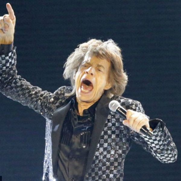 Αυτή είναι η κατά 43χρόνια μικρότερη σύντροφος του Mick Jagger (φωτο)