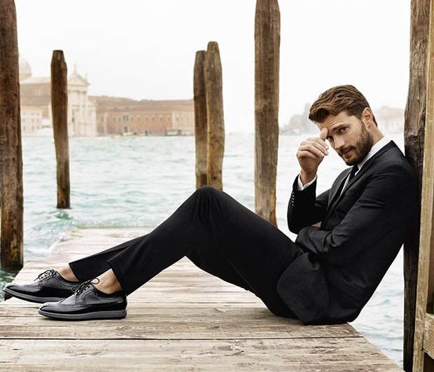 Ο Jamie Dornan μόλις έκανε την πιο Mr.Grey εμφάνισή του