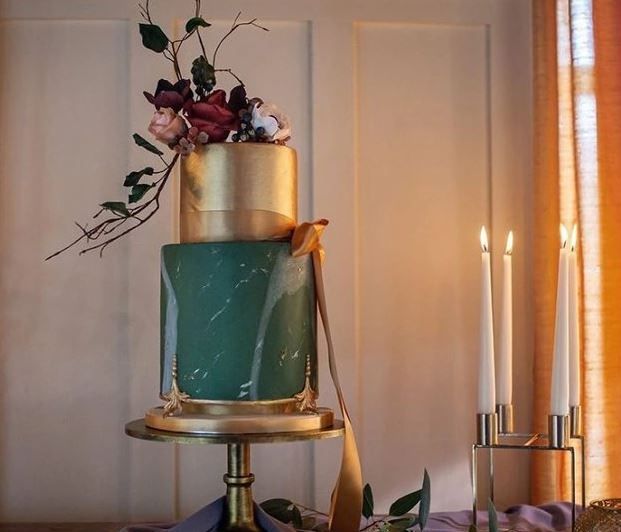 Christmas wedding: Γιατί η εποχή θέλει την πιο festive τούρτα