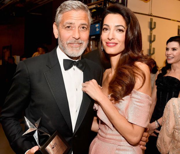 Όλοι μιλούν για τη φουσκωμένη κοιλιά της Amal Clooney κι όχι άδικα!
