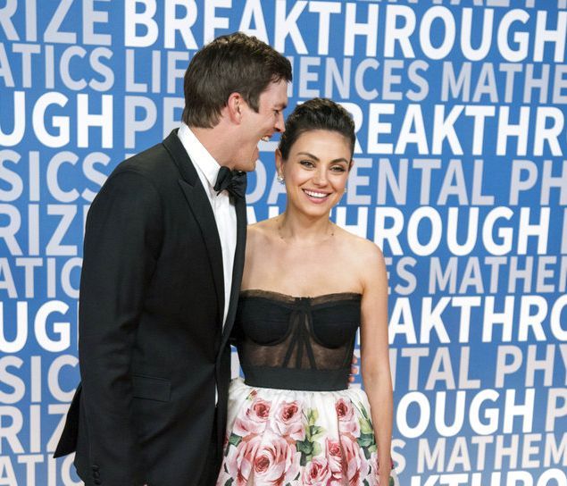 Η Μila Kunis αποκάλυψε πώς έφτασε δύο φορές στο νοσοκομείο με τον Ashton Kutcher