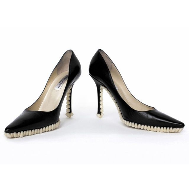 Γόβες Jimmy Choo φτιαγμένες από δόντια!