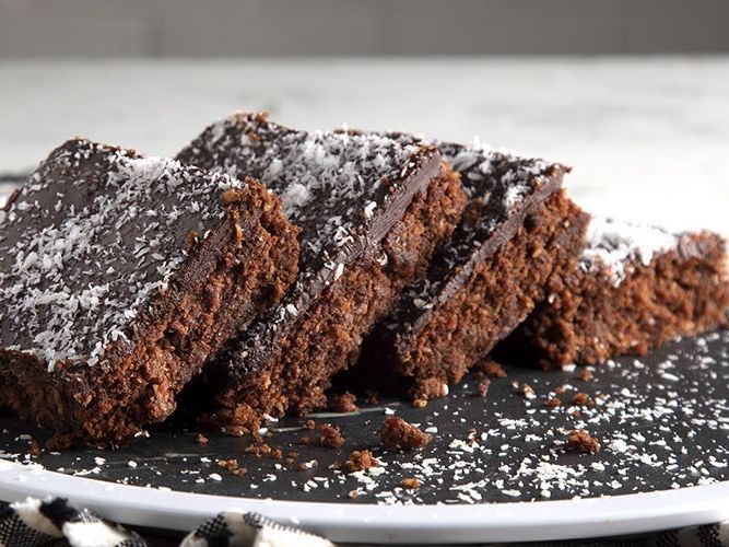 Άκης Πετρετζίκης: Vegan brownies