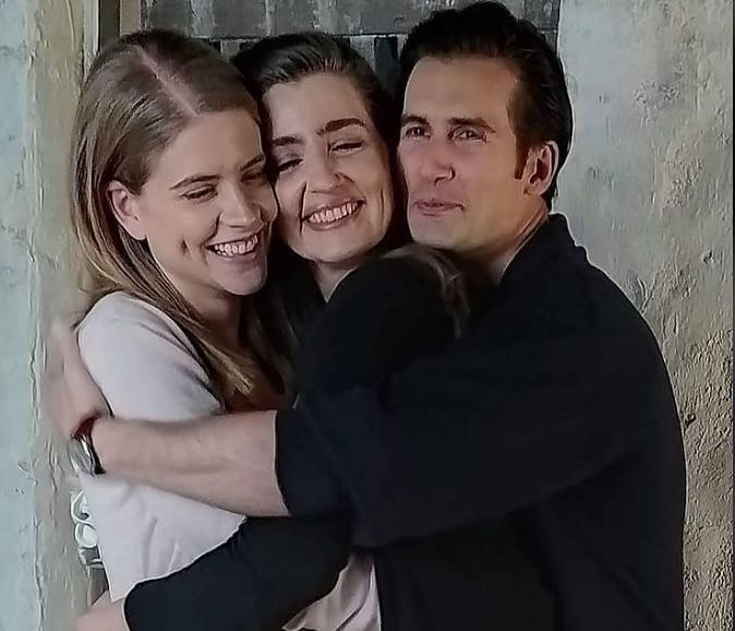 Τις Άγριες Μέλισσες δεν τις βλέπεις μόνο! Tις ακούς και ζεσταίνεται η ψυχή σου! (video)