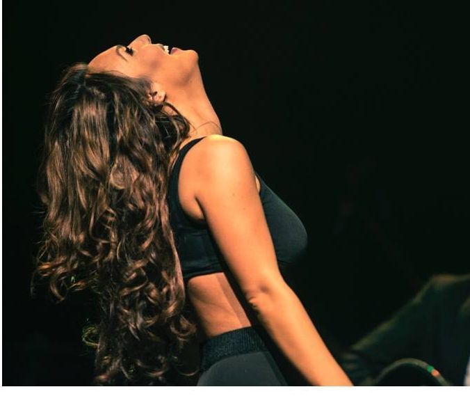 Θυμάσαι την Ελεάνα Παπαϊωάννου από το Fame Story; Έγινε μαμά και είναι κάπως έτσι σήμερα