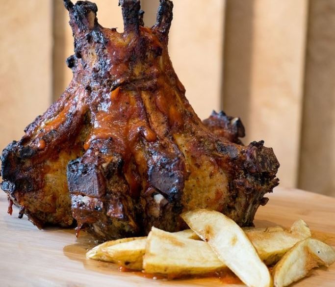 Pork Crown- Χοιρινό με σάλτσα bbq