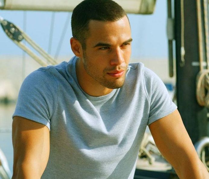 Jesús Mosquera: 5 πράγματα που δεν ήξερες για τον hot πρωταγωνιστή του Toy Boy