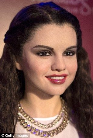 To μουσείο της Madame Tussauds μισεί τη Selena Gomez! Δείτε και θα καταλάβετε